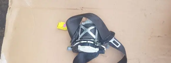 Volkswagen PASSAT B7 Front seatbelt 3C1857705P