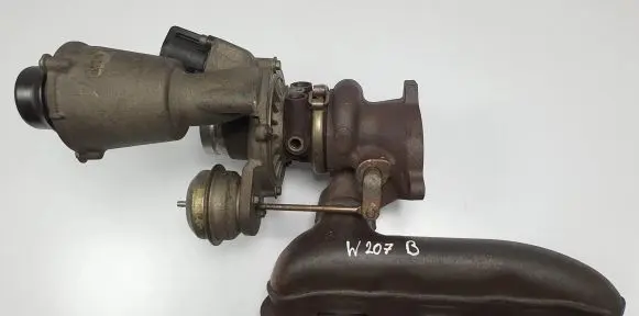 Mercedes-Benz E C207 W207 Turbo A2710903480
