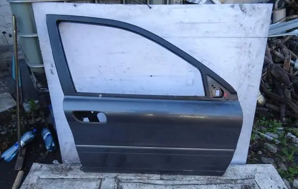Volvo S80 Front door