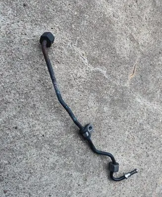 Jeep Grand Cherokee (WK) Fuel injector supply line/pipe 