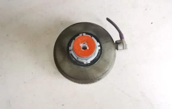 Mercedes-Benz A W168 Headlight level adjustment motor 0307650006 0008009775