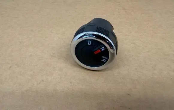 Dacia Spring Gear shifter/selector SPRPANLBIEG1 251305880R