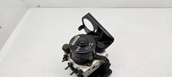 Volkswagen Golf III ABS Pump 3A0907379D