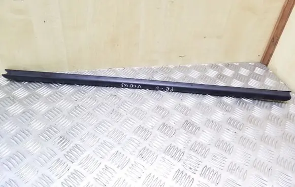 Volkswagen Up Front door glass trim molding