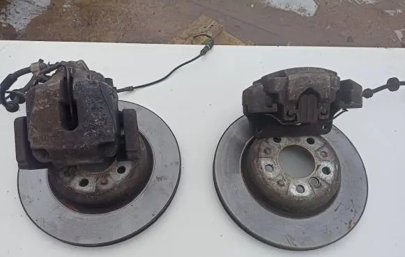 BMW 5 F10 F11 Brake discs and calipers set 