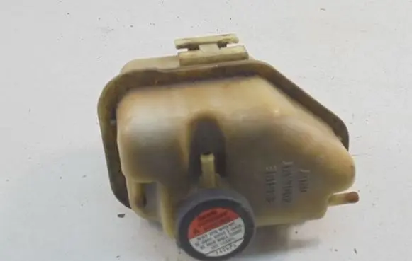 Suzuki Swift I Coolant expansion tank/reservoir