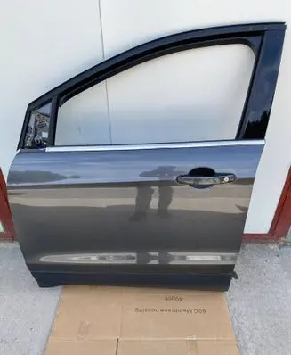 Ford Kuga II Front door