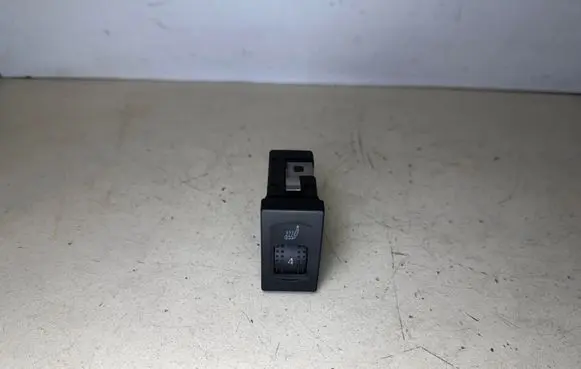 Volkswagen PASSAT B5 Seat heating switch 3B0963564C