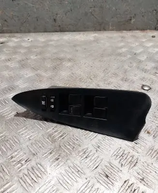 Toyota RAV 4 (XA30) Electric window control switch 7423242070 T11267