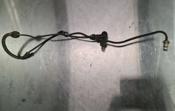Volvo S80 Clutch pipe/line 9181332