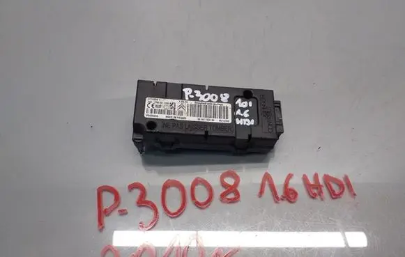 Peugeot 3008 I Bluetooth control unit module 9663357180