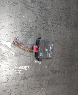 Volkswagen Touran I Gateway control module 1K0907530E 1K0907951