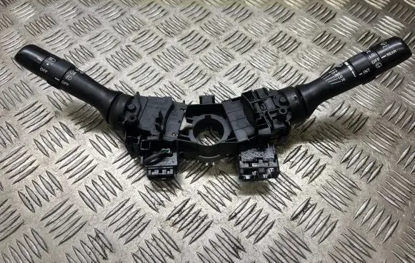 Toyota Prius (NHW20) Indicator stalk 17F100