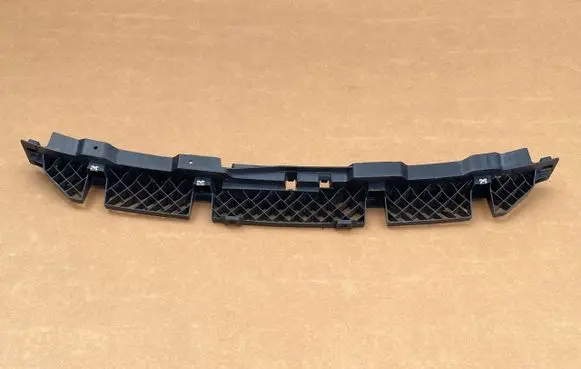 Volkswagen Beetle A5 Rear bumper mounting bracket 5C5807863A