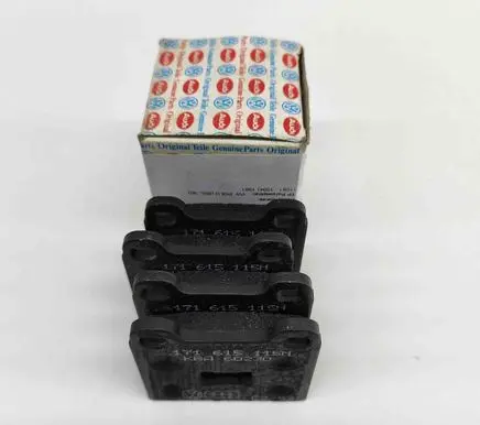 Volkswagen Golf II Brake pads (front) 171615115M 861698151A