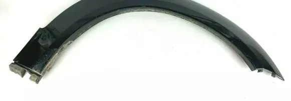 Subaru Outback Front arch trim 