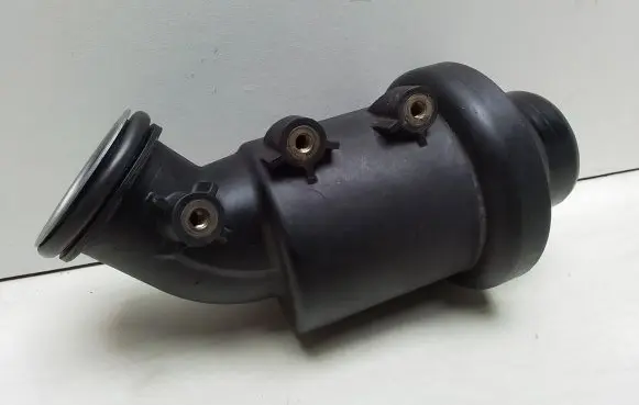 Intake resonator