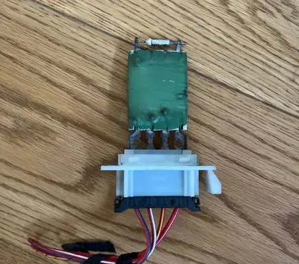 Mercedes-Benz A W168 Heater blower fan relay A0285453928