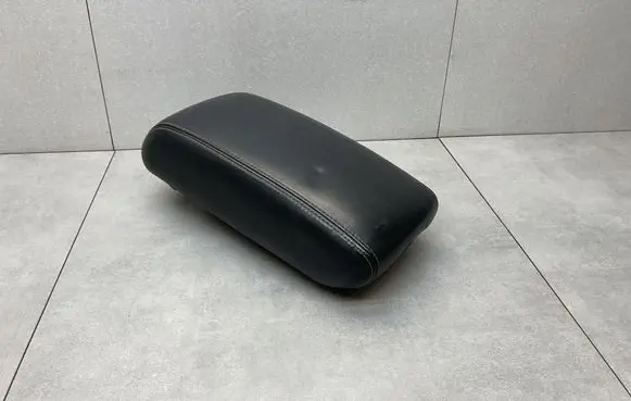 Jeep Grand Cherokee Armrest X85007602BL