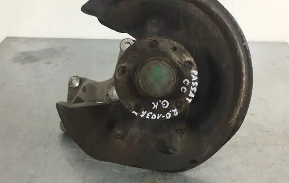 Volkswagen PASSAT CC Rear wheel hub 5N0615611C 3C0505435
