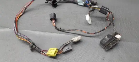 Land Rover Evoque II Rear door wiring loom 