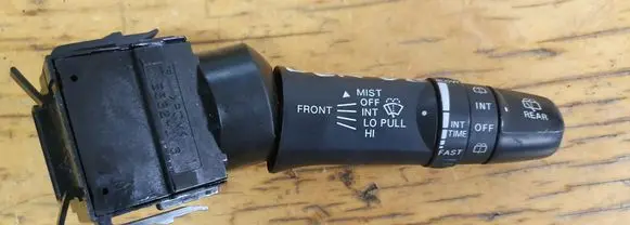 Mitsubishi Outlander Wiper control stalk E532016