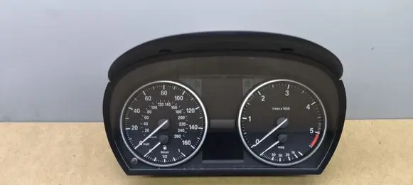 Speedometer (instrument cluster)