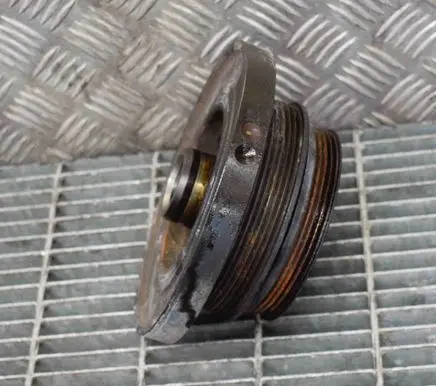 BMW X3 E83 Crankshaft pulley 7513862