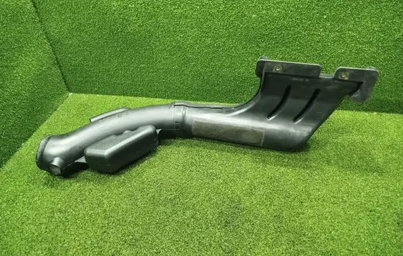Mitsubishi Pajero Air intake duct part MR431309 1505A161