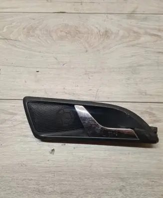 Skoda Octavia Mk2 (1Z) Rear door interior handle 1Z0839248