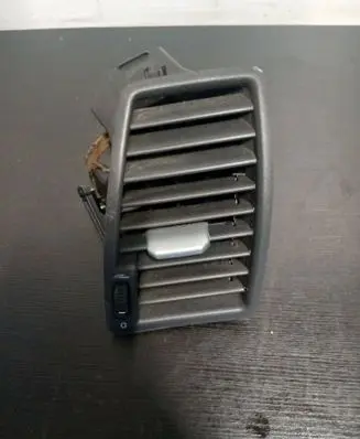 Volvo XC90 Dashboard side air vent grill/cover trim 3409399