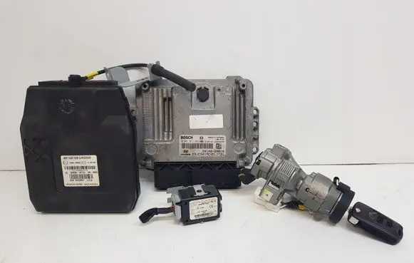 Hyundai ix20 Engine ECU kit and lock set 391402A010