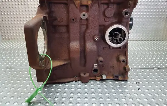 Ford Turneo Courier Engine block S27698208 CM5G6015KC SFCE