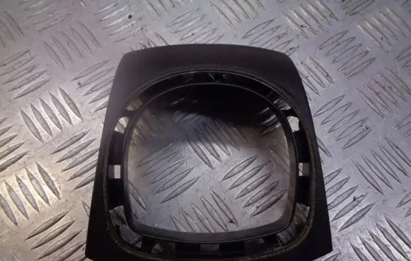 Renault Modus Gear shifter surround trim plastic