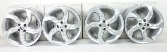 Opel Adam R18 alloy rim 13399926