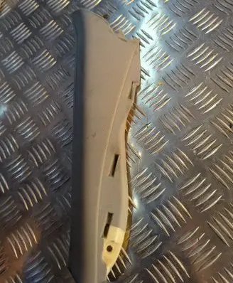 BMW 5 E60 E61 (C) pillar trim 7049901 52107010