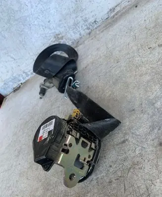 Ford C-MAX II Front seatbelt 615374900 006L000