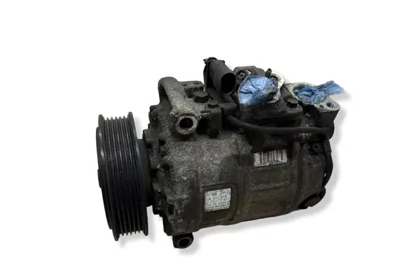 Volkswagen Touareg I Air conditioning (A/C) compressor (pump) 7L6820803F