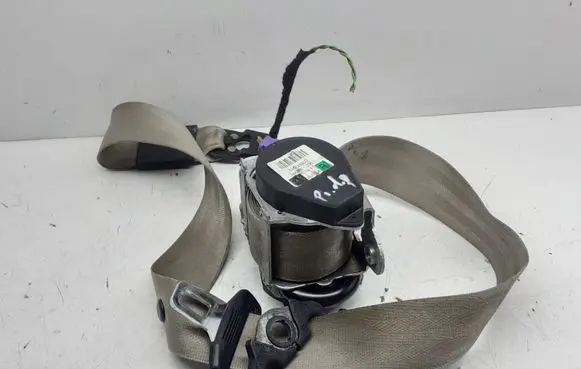 Audi Q7 4L Front seatbelt 4L1857705