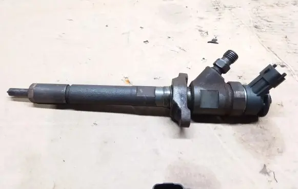 Ford Focus Fuel injector 0445110353 9M5Q9F593AA