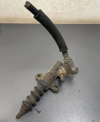 KIA Sorento Clutch master cylinder SC0474