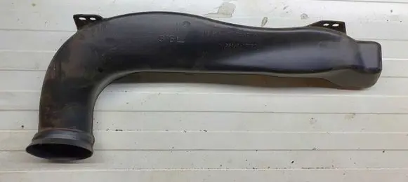 Toyota Avensis T220 Air intake hose/pipe 558430D090