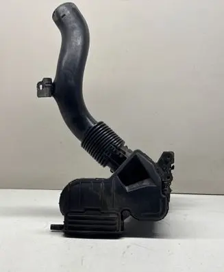 Peugeot 5008 II Intake resonator 9814006180 9689014180