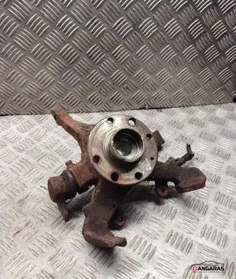 Front wheel hub