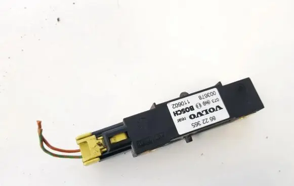 Volvo S60 Airbag deployment crash/impact sensor 8622365 003678