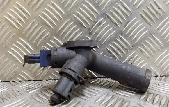 Volkswagen Transporter - Caravelle T4 Engine coolant pipe/hose 074121133D