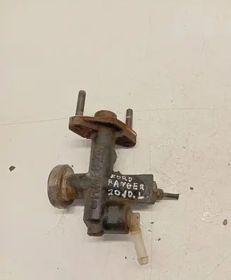 Clutch master cylinder