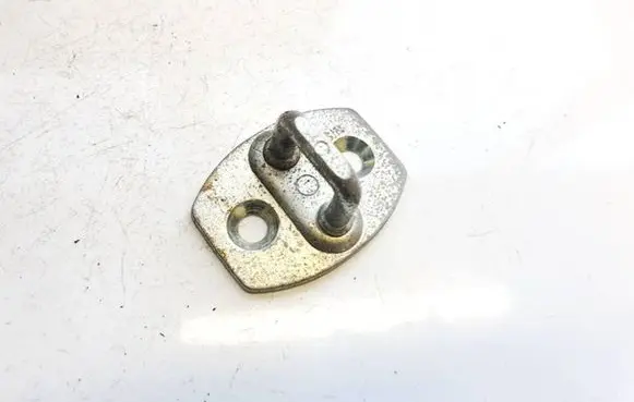 Toyota Avensis T250 Front door lock loop/hook striker