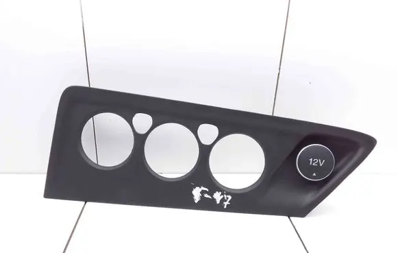 Dashboard glove box trim