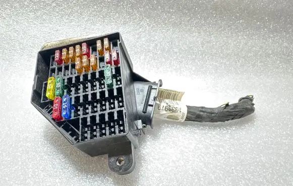 Volkswagen PASSAT B6 Fuse box set 3C1941824 3C0880204G